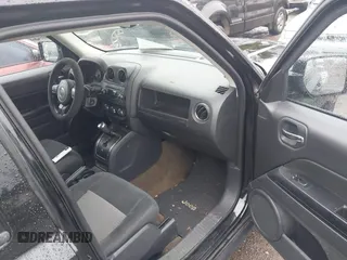 2017 Jeep Patriot Sport SE with VIN 1C4NJPBA7HD122716, listed as a IAAI auction lot 41476403 with 91,816 mi miles and . Bid and sale history available at DreamBid. Image 5.