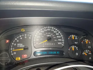 2006 Chevrolet Silverado 1500 LT1 with VIN 1GCEC19T26Z200883, listed as a Copart auction lot 49332275 with 138,120 mi miles and Salvage Title. Bid and sale history available at DreamBid. Image 9.