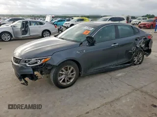 2020 Kia Optima LX z VIN 5XXGT4L37LG386731, wystawiony jako Copart lot #54789825 z przebiegiem 144 085 mil mil oraz Szkoda całkowita • Salvage title. Historia ofert i sprzedaży dostępna na DreamBid. Obrazek 1.