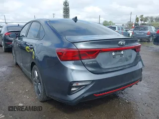 2021 Kia Forte GT-Line with VIN 3KPF34AD4ME268945, listed as a IAAI auction lot 41797258 with 39,232 mi miles. Bid and sale history available at carsss.com. Image 3.
