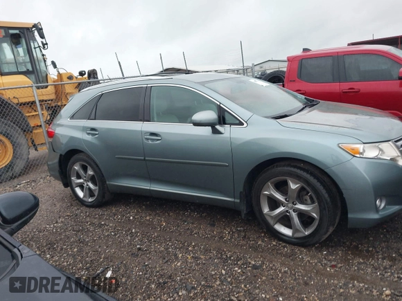 2010 Toyota Venza with VIN 4T3ZK3BB4AU024218, listed as a IAAI auction lot 41892172 with 136,870 mi miles. Bid and sale history available at carsss.com. Image 13.