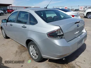 2009 Ford Focus SE z VIN 1FAHP35N99W173410, wystawiony jako IAAI lot #41648274 z przebiegiem 168 767 mil mil oraz . Historia ofert i sprzedaży dostępna na DreamBid. Obrazek 3.