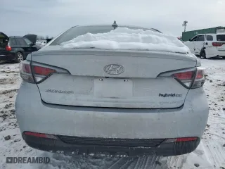 2017 Hyundai Sonata Hybrid SE with VIN KMHE24L31HA074137, listed as a Copart auction lot 45313855 with 44,370 mi miles and Salvage Title. Bid and sale history available at carsss.com. Image 6.