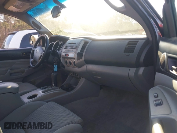 2009 Toyota Tacoma PreRunner with VIN 3TMJU62N09M079135, listed as a IAAI auction lot 41608120 with 230,384 mi miles. Bid and sale history available at carsss.com. Image 5.