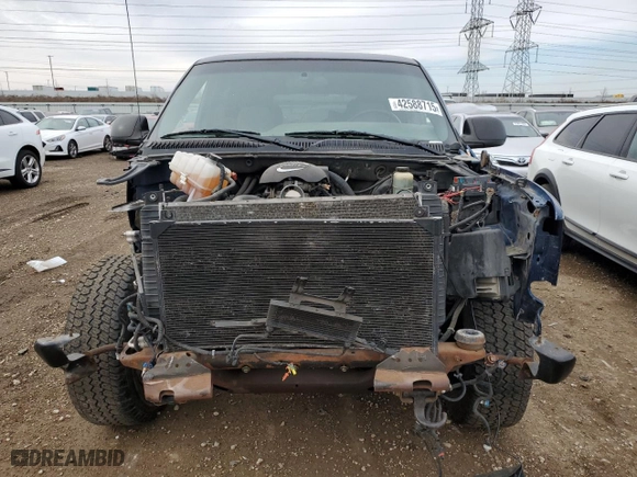 2001 Chevrolet Tahoe LT with VIN 1GNEK13T41J142169, listed as a Copart auction lot 42588715 with 0 mi miles and Salvage Title. Bid and sale history available at carsss.com. Image 5.