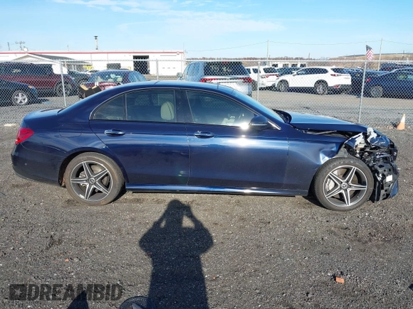 2019 Mercedes-Benz E 300 with VIN WDDZF4KB6KA570745, listed as a IAAI auction lot 40965933 with 66,680 mi miles and . Bid and sale history available at DreamBid. Image 13.