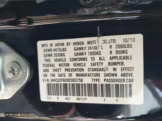 2013 Acura TSX Special Edition with VIN JH4CU2F8XDC003758, listed as a IAAI auction lot 41840542 with 111,407 mi miles. Bid and sale history available at carsss.com. Image 9.