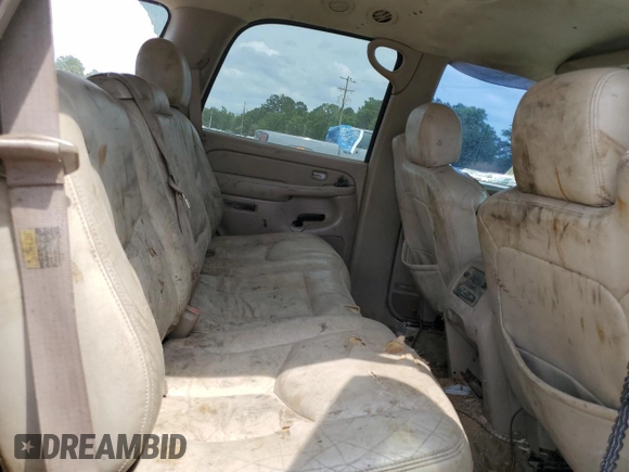 2004 Chevrolet Tahoe LT with VIN 1GNEC13Z64R252373, listed as a Copart auction lot 57138155 with 333,589 mi miles and Salvage title. Bid and sale history available at DreamBid. Image 11.