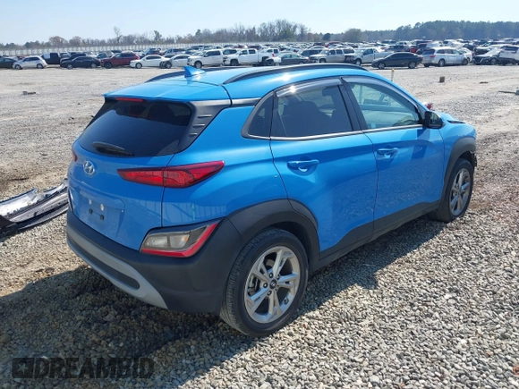2022 Hyundai Kona SEL with VIN KM8K62AB0NU900007, listed as a IAAI auction lot 41700653 with 31,463 mi miles and . Bid and sale history available at carsss.com. Image 4.