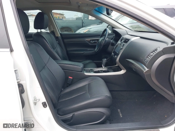 2014 Nissan Altima 2.5 SV with VIN 1N4AL3AP3EC128267, listed as a IAAI auction lot 41559433 with 169,844 mi miles. Bid and sale history available at carsss.com. Image 5.