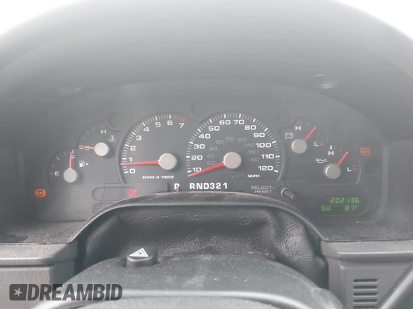2004 Ford Explorer XLT z VIN 1FMZU73K54UA18067, wystawiony jako IAAI lot #42502018 z przebiegiem 202 136 mil mil oraz . Historia ofert i sprzedaży dostępna na DreamBid. Obrazek 7.
