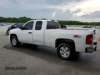 2009 Chevrolet Silverado 1500 LT with VIN 1GCEK29059Z137569, listed as a Copart auction lot 54386425 with 363,955 mi miles and Clean Title. Bid and sale history available at carsss.com. Image 2.