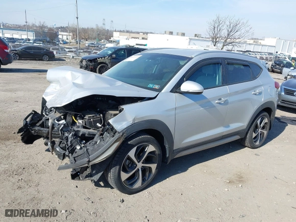 2017 Hyundai Tucson Sport with VIN KM8J3CA20HU294092, listed as a IAAI auction lot 41653598 with 31,717 mi miles. Bid and sale history available at carsss.com. Image 17.