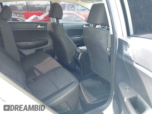 2018 Kia Sportage LX with VIN KNDPMCAC8J7372403, listed as a IAAI auction lot 41763496 with 92,651 mi miles and . Bid and sale history available at carsss.com. Image 8.