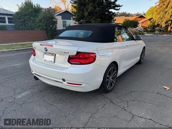 2018 BMW 2 Series 230i xDrive with VIN WBA2K1C55JVB64560, listed as a IAAI auction lot 41616166 with 69,414 mi miles. Bid and sale history available at carsss.com. Image 3.