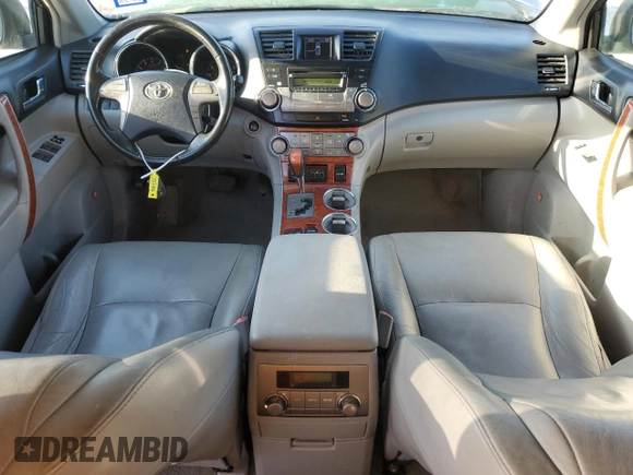 2010 Toyota Highlander Limited with VIN 5TDYK3EH5AS015671, listed as a Copart auction lot 52178215 with 236,380 mi miles and Salvage title. Bid and sale history available at DreamBid. Image 8.