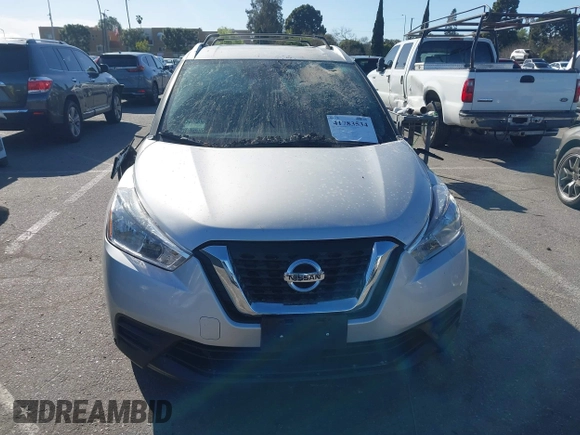 2020 Nissan Kicks SV z VIN 3N1CP5CV6LL573962, wystawiony jako IAAI lot #41783534 z przebiegiem 32 247 mil mil oraz . Historia ofert i sprzedaży dostępna na DreamBid. Obrazek 12.