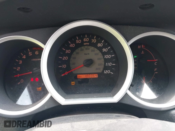 2010 Toyota Tacoma PreRunner z VIN 3TMJU4GN1AM094552, wystawiony jako IAAI lot #42422207 z przebiegiem 180 364 mil mil oraz . Historia ofert i sprzedaży dostępna na DreamBid. Obrazek 7.