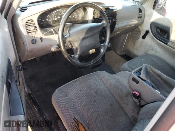 2000 Ford Ranger XL with VIN 1FTYR10V6YPA76738, listed as a Copart auction lot 86426044 with 142,452 mi miles and Clean Title. Bid and sale history available at carsss.com. Image 8.