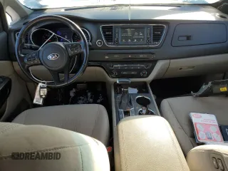 2020 Kia Sedona LX with VIN KNDMB5C11L6655704, listed as a Copart auction lot 41989095 with 88,318 mi miles and Salvage Title. Bid and sale history available at carsss.com. Image 8.