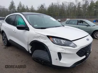 2022 Ford Escape SE with VIN 1FMCU9G61NUB07019, listed as a IAAI auction lot 41881289 with 19,668 mi miles. Bid and sale history available at carsss.com. Image 6.
