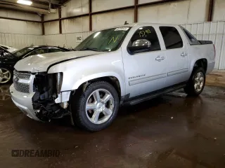 2011 Chevrolet Avalanche LT with VIN 3GNTKFE30BG332524, listed as a Copart auction lot 68758524 with 157,913 mi miles and Clean Title. Bid and sale history available at carsss.com. Image 1.