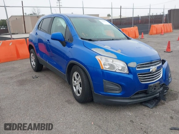 2015 Chevrolet Trax LS with VIN KL7CJKSB5FB252602, listed as a IAAI auction lot 41856675 with 204,530 mi miles. Bid and sale history available at carsss.com. Image 1.