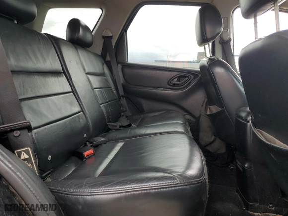 2004 Ford Escape Limited with VIN 1FMCU04134KA61949, listed as a Copart auction lot 47377455 with 205,480 mi miles and Salvage Title. Bid and sale history available at carsss.com. Image 10.