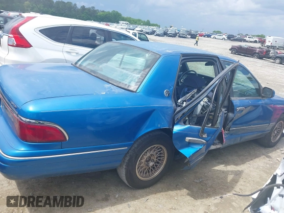 1996 Mercury Grand Marquis LS z VIN 2MELM75W0TX655576, wystawiony jako IAAI lot #42059805 z przebiegiem 46 837 mil mil oraz . Historia ofert i sprzedaży dostępna na DreamBid. Obrazek 13.
