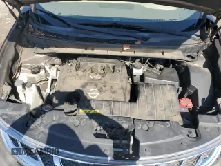 2014 Nissan Murano SV z VIN JN8AZ1MU1EW413485, wystawiony jako Copart lot #60904105 z przebiegiem 139 821 mil mil oraz Czysty tytuł • Clean title. Historia ofert i sprzedaży dostępna na DreamBid. Obrazek 12.