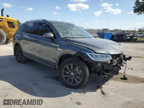 2022 Volkswagen Tiguan SE z VIN 3VV3B7AX2NM036550, wystawiony jako Copart lot #53786995 z przebiegiem 113 652 mil mil oraz Nie do naprawy • Non repairable. Historia ofert i sprzedaży dostępna na DreamBid. Obrazek 4.