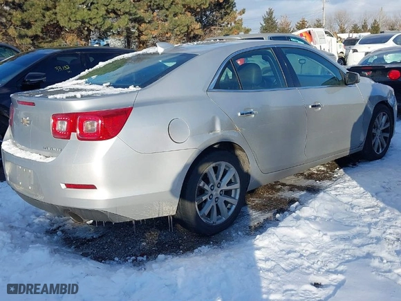 2016 Chevrolet Malibu Limited LTZ with VIN 1G11E5SA3GF146952, listed as a IAAI auction lot 41308263 with 190,884 mi miles. Bid and sale history available at carsss.com. Image 4.