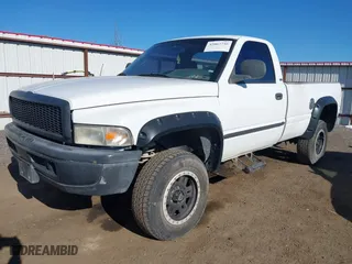 1999 Dodge Ram 1500 with VIN 1B7HF16Z0XS197005, listed as a IAAI auction lot 42063746 with 258,653 mi miles. Bid and sale history available at carsss.com. Image 2.