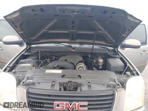 2007 GMC Yukon XL SLT with VIN 1GKFK16327J266852, listed as a IAAI auction lot 41198942 with 243,905 mi miles. Bid and sale history available at carsss.com. Image 10.
