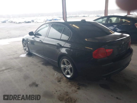 2011 BMW 3 Series 328i xDrive with VIN WBAPK5G58BNN79068, listed as a IAAI auction lot 41857928 with 172,155 mi miles and . Bid and sale history available at carsss.com. Image 3.