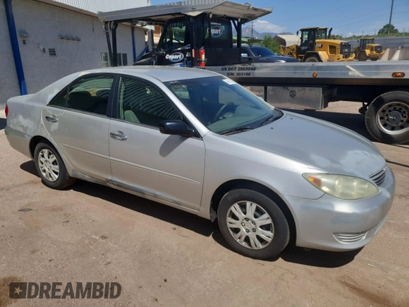 2006 Toyota Camry STD z VIN 4T1BE32K66U660454, wystawiony jako Copart lot #59991605 z przebiegiem 321 820 mil mil oraz Czysty tytuł • Clean title. Historia ofert i sprzedaży dostępna na DreamBid. Obrazek 4.