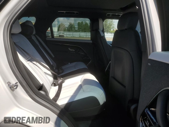 2024 Land Rover Range Rover Sport Dynamic SE with VIN SAL1L9FU8RA414556, listed as a Copart auction lot 68875774 with 19 mi miles and Non Repairable. Bid and sale history available at DreamBid. Image 11.