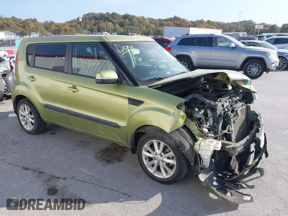 2013 Kia Soul ! with VIN KNDJT2A64D7492006, listed as a IAAI auction lot 40678639 with 56,120 mi miles. Bid and sale history available at carsss.com. Image 1.