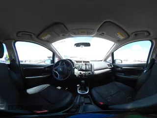 2015 Honda Fit LX с VIN 3HGGK5H5XFM757095, выставлен на аукционе IAAI как лот 42811774 с пробегом 234 237 миль миль и . История ставок и продаж доступна на DreamBid. Изображение 17.