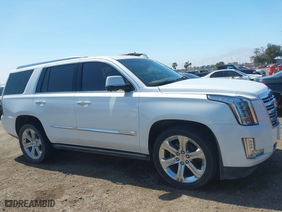 2016 Cadillac Escalade Platinum with VIN 1GYS4DKJ3GR422421, listed as a IAAI auction lot 41872635 with 62,526 mi miles. Bid and sale history available at carsss.com. Image 13.