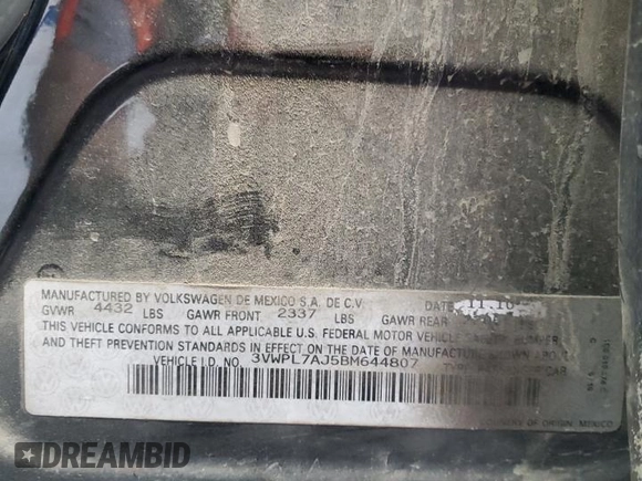 2011 Volkswagen Jetta TDI with VIN 3VWPL7AJ5BM644807, listed as a Copart auction lot 60695205 with 103,610 mi miles and Salvage title. Bid and sale history available at DreamBid. Image 12.