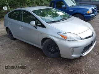 2013 Toyota Prius One z VIN JTDKN3DU8D5577456, wystawiony jako IAAI lot #42450796 z przebiegiem 228 498 mil mil oraz . Historia ofert i sprzedaży dostępna na DreamBid. Obrazek 1.