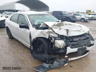 2010 Ford Fusion SE with VIN 3FAHP0HA3AR243983, listed as a IAAI auction lot 41887783 with 1 mi miles. Bid and sale history available at carsss.com. Image 1.