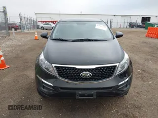 2015 Kia Sportage LX with VIN KNDPB3AC6F7677007, listed as a IAAI auction lot 42081242 with 63,976 mi miles and . Bid and sale history available at carsss.com. Image 6.