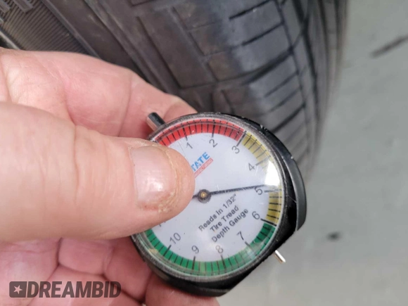 2024 Volkswagen Tiguan SE с VIN 3VV3B7AX8RM082650, выставлен на аукционе IAAI как лот 42853001 с пробегом 19 677 миль миль и . История ставок и продаж доступна на DreamBid. Изображение 19.