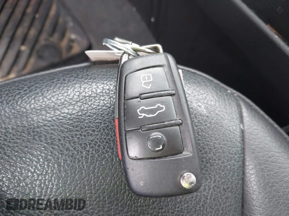 2015 Audi A3 Premium Plus z VIN WAUEFGFF4F1064793, wystawiony jako IAAI lot #42227042 z przebiegiem 191 046 mil mil oraz . Historia ofert i sprzedaży dostępna na DreamBid. Obrazek 11.