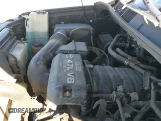 2007 Toyota Tundra SR5 с VIN 5TBBT54167S453314, выставлен на аукционе IAAI как лот 42730268 с пробегом 239 097 миль миль и . История ставок и продаж доступна на DreamBid. Изображение 19.