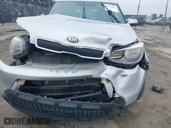 2014 Kia Soul with VIN KNDJN2A20E7702271, listed as a IAAI auction lot 41555814 with 125,296 mi miles. Bid and sale history available at carsss.com. Image 6.