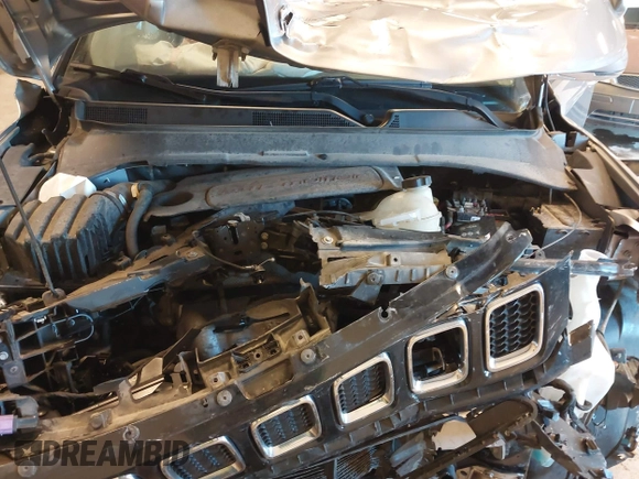 2019 Jeep Compass Limited with VIN 3C4NJDCB0KT656468, listed as a IAAI auction lot 42221300 with 105,115 mi miles and . Bid and sale history available at DreamBid. Image 10.