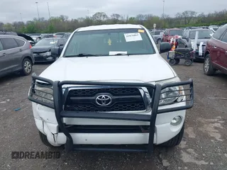 2011 Toyota Tacoma with VIN 3TMLU4EN8BM060346, listed as a IAAI auction lot 41876862 with 182,654 mi miles. Bid and sale history available at carsss.com. Image 12.